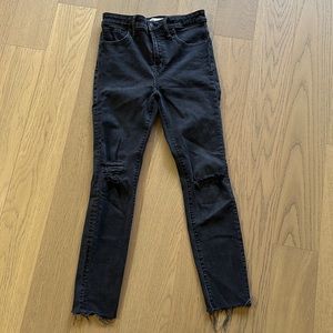 Madewell Curvy High Rise Skinny jeans with knee rips